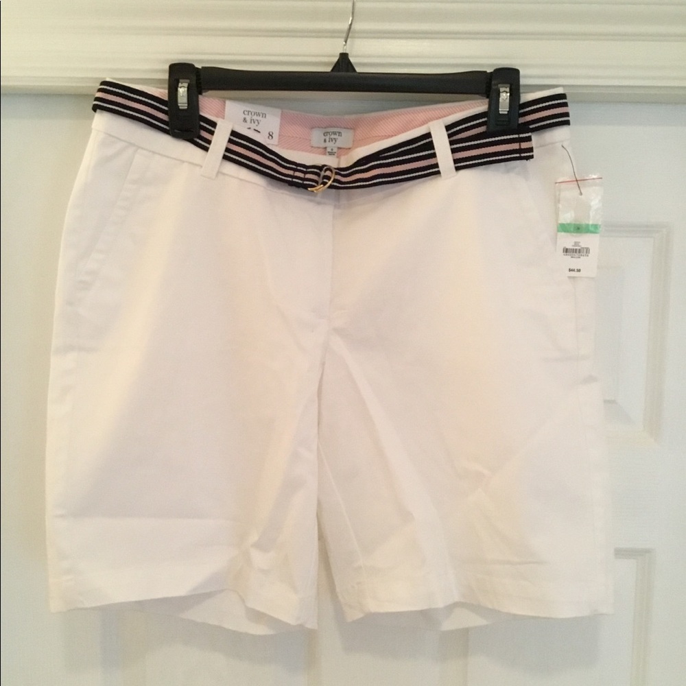 NWT, Crown and Ivy Shorts